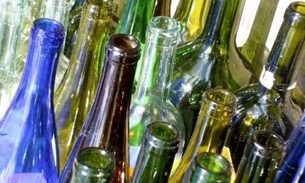 Bebidas em garrafas de vidro e espetos de churrasco são perigosos