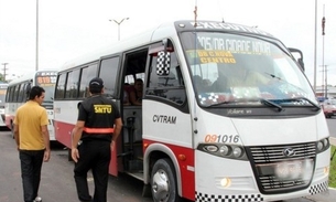 Passageiros de micro-ônibus da linha 807 são assaltados