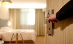Seguranças de hotel fazem sexo com hóspedes de quarentena e aumentam casos de coronavírus