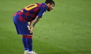 Irritado até com próprio gol, Messi critica desempenho do Barcelona