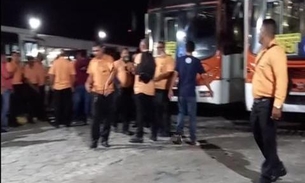 Rodoviários paralisam serviço para cobrar salários atrasados em Manaus