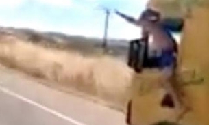Vídeo mostra caminhoneiro fazendo manobra proibida em estrada 