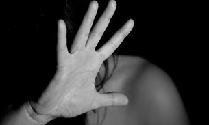 Adolescente é estuprada por 30 homens durante festa em hotel