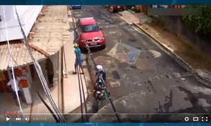 Câmeras flagram dupla assaltando mercadinho no Santo Antônio