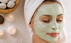 Aprenda três máscaras caseiras que recuperam a pele dos danos do verão