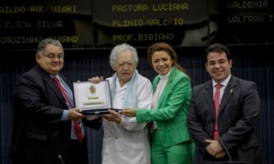  Poeta Thiago de Mello recebe homenagem em sessão especial da CMM