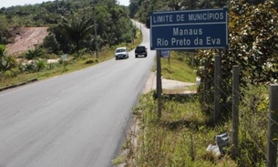 Choque entre carro e micro ônibus deixa uma pessoa morta e vários feridos na AM-010