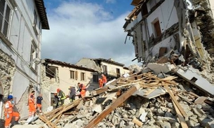 Aumenta para 159 o número de mortos após terremoto na Itália