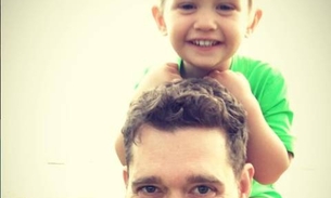 Filho do cantor Michael Bublé, de 3 anos, é diagnosticado com câncer