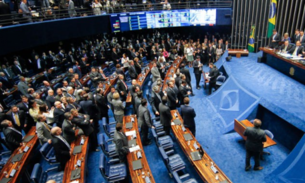 Senado aprova texto-base do teto de gastos em 1º turno