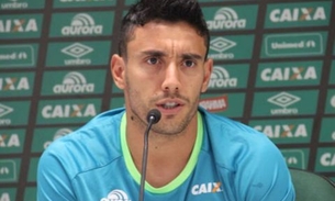 Sobrevivente do voo da Chape, Alan Ruschel manda recado em vídeo