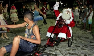 Natal Solidário dos Bilhares entrega brinquedos arrecadados no bairro São Jorge 