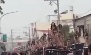 Filho de político contrata 50 strippers para funeral do pai 