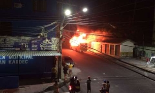  Em Manaus, homem revoltado ateia fogo em ônibus 