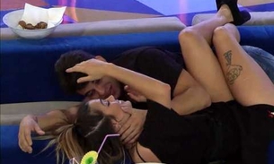 No Gran Hermano, Antônio e Alyson trocam beijos em festa