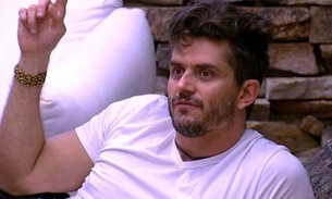 BBB17: Marcos compara Ilmar a bandidos em conversa com Emilly