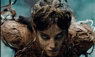  Russell Crowe é destaque no novo vídeo de A Múmia