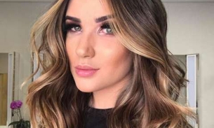  Aline Gotschalg mostra batizado de filho e look é detonado por internautas 