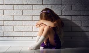 Homem obriga menina de 10 anos a ver pornografia para depois estuprá-la 