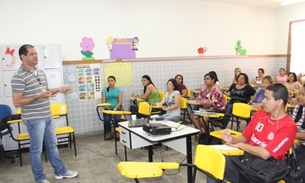 Arthur anuncia gratificação de 15% para professores em salas de aula de Manaus