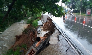 Em Manaus, calçada que desabou com chuva é reconstruída nessa terça-feira 