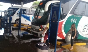 Temporal atrasa saída de ônibus na rodoviária de Manaus