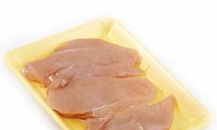 Anvisa proíbe em todo Brasil venda de lote de peito de frango por risco de meningite 