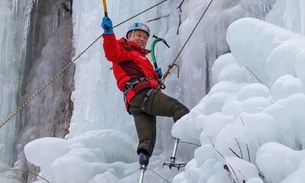 Sem ter duas pernas, homem chega ao cume do Everest 