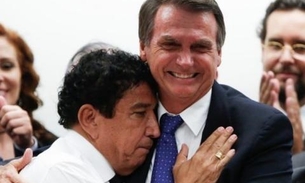 Bolsonaro deve fechar aliança com PR, liderado por condenado no mensalão, envolvido na Lava-Jato  