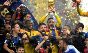 Seleção francesa chega nesta manhã a Paris e será homenageada