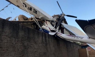 Avião cai em cima de casa e deixa três pessoas feridas em Goiânia