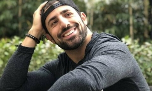 Com estreia marcada em novela da Globo, ex-BBB Kaysar mostra família durante aula de português