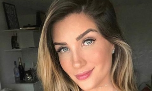 Ex-bbb Aline Gotschalg posa de lingerie e impressiona com barriga sarada