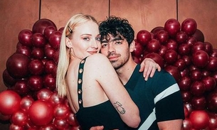 Joe Jonas e Sophie Turner se casam em cerimônia surpresa em Las Vegas