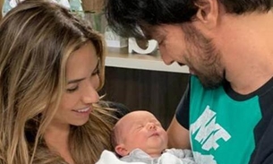 Patrícia Abravanel comemora 1 mês do filho e faz ensaio inspirado em Silvio Santos 