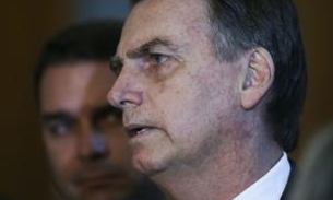 Bolsonaro joga gasolina na relação já desgastada  da população com a classe política 