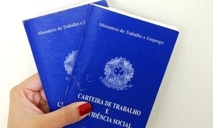 Trabalho com carteira assinada volta a crescer após quatro anos