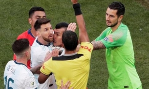 Copa América: Messi é expulso, mas Argentina vence Chile e fica em 3°