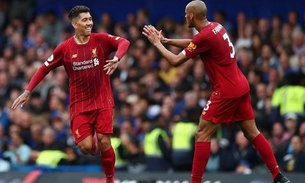 Com gol de Firmino, Liverpool vence o Chelsea em Londres e segue 100% no Inglês