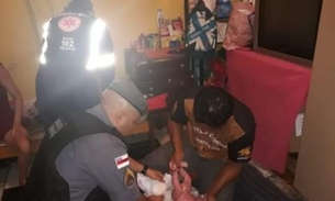 Durante patrulhamento, policiais auxiliam mulher em trabalho de parto em Manaus