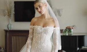 Hailey Bieber mostra detalhes de vestido de noiva