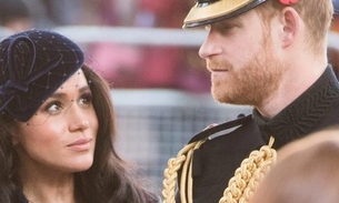 Príncipe Harry e Meghan divulgam cartão de Natal mega fofo com o filho, Archie