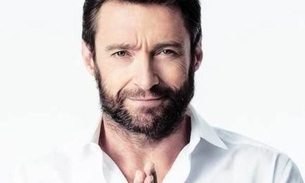 Hugh Jackman presta homenagem a bombeiros e vítimas de incêndios florestais na Austrália