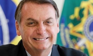 Salário mínimo será de R$ 1.045 a partir de fevereiro, anuncia Bolsonaro