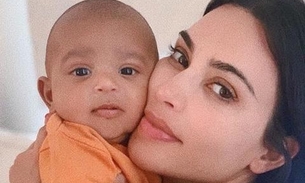 Kim Kardashian acredita que pai falecido reencarnou no filho caçula