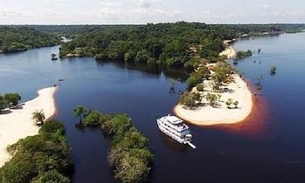 Em Manaus, homem morre afogado ao saltar de barco na Praia do Tupé