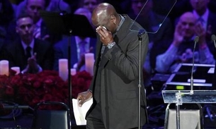 Michael Jordan chora e NBA homenageia Kobe Bryant em memorial