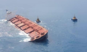 Marinha confirma dois vazamentos em navio que está afundando na costa do Maranhão