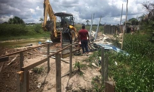 Invasores criam ocupação irregular nas margens do igarapé da Ponte da Bolívia