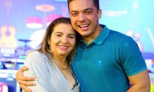 Mãe de Wesley Safadão é acusada de atrasar salários de funcionários, diz colunista